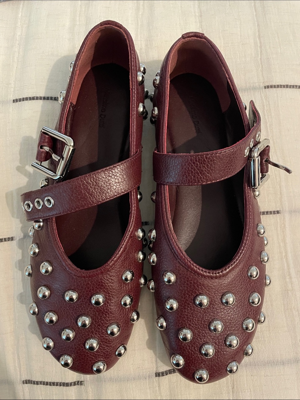Massimo Dutti Red studded flats EU39